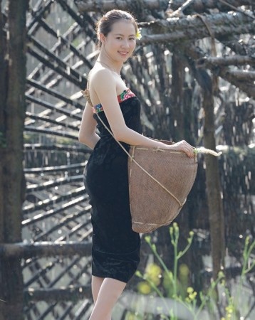 Xuất hiện nàng thơ Tây Bắc diện váy xòe được ví như công chúa đang vi hành   Netizen  Việt Giải Trí